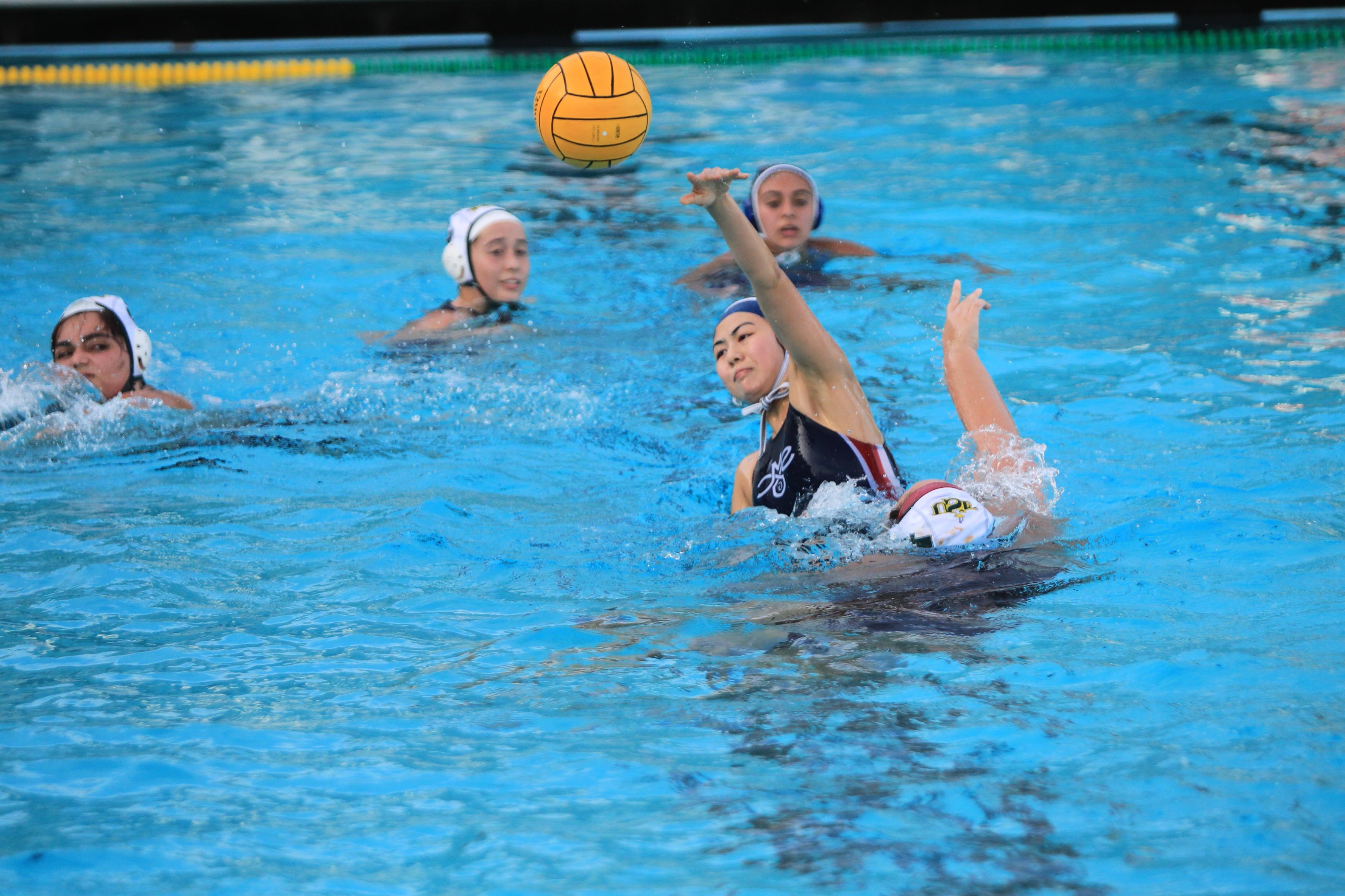 WOMENS WATER POLO PHOTO