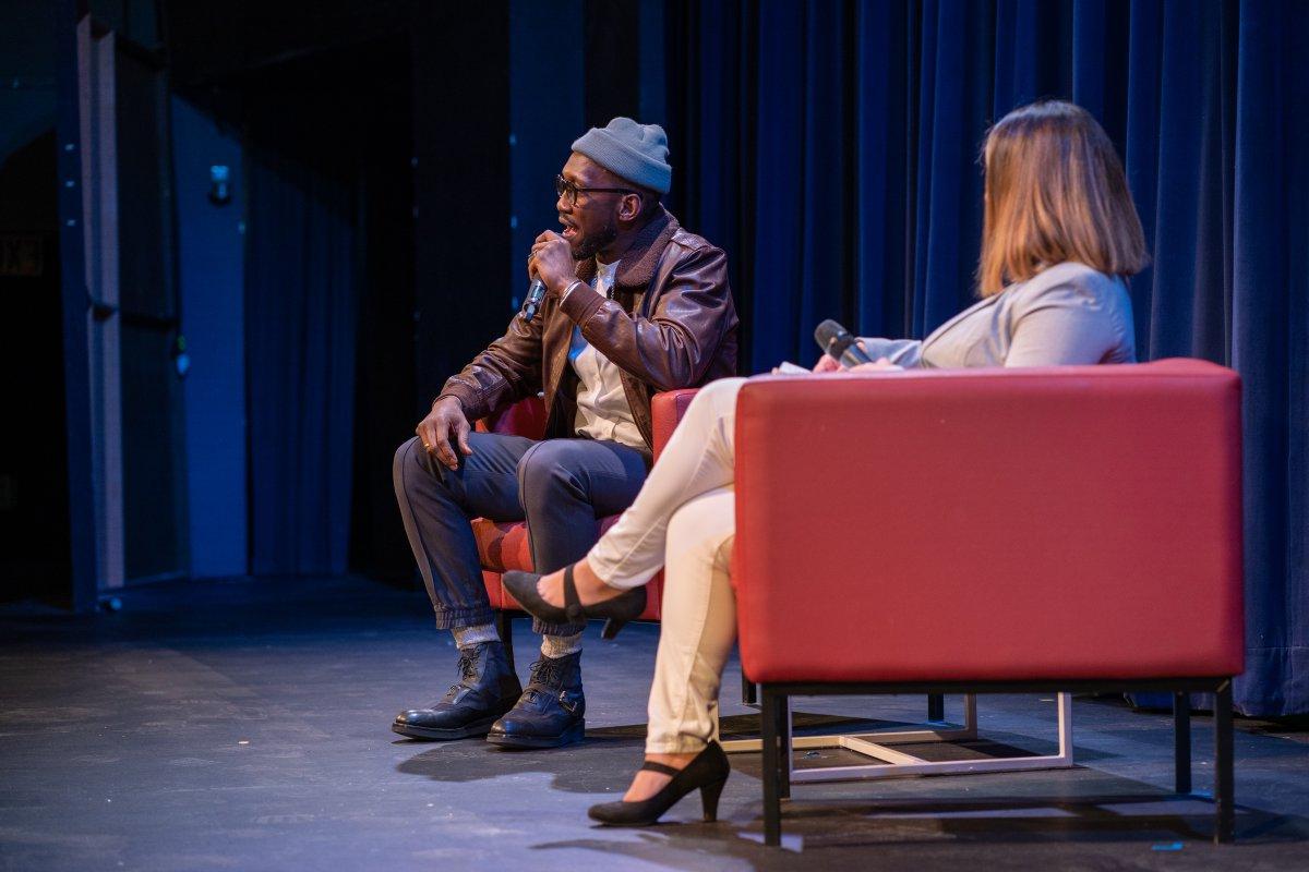 Mahershala Ali speaking to students